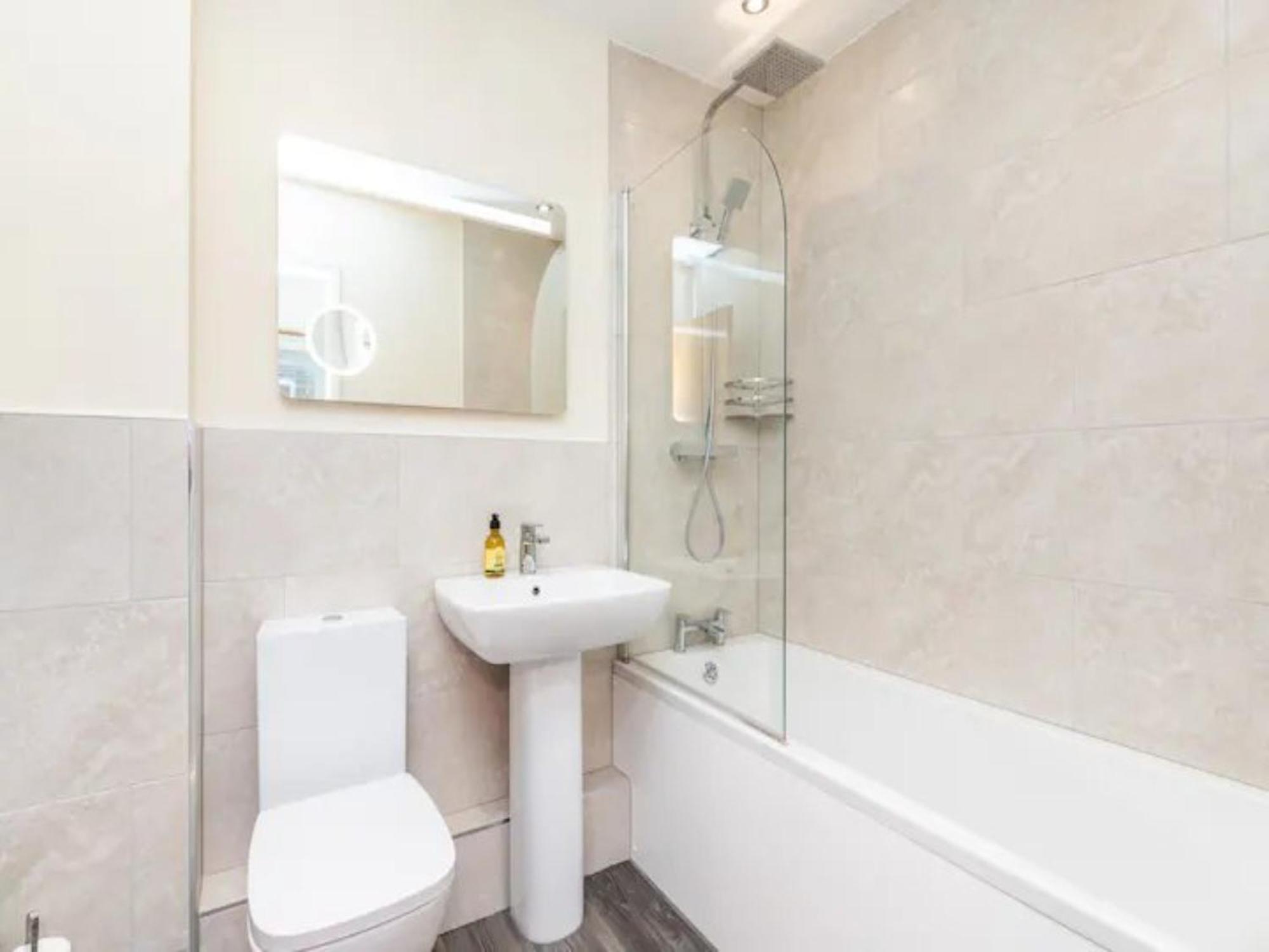 Pass The Keys Central Townhouse With Free Parking York Exteriér fotografie